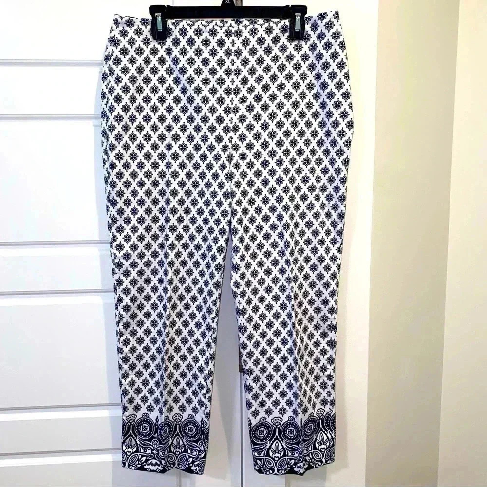 Talbots Black & White Print Straight Leg Crop Pants Side Zip Size 12 Like New